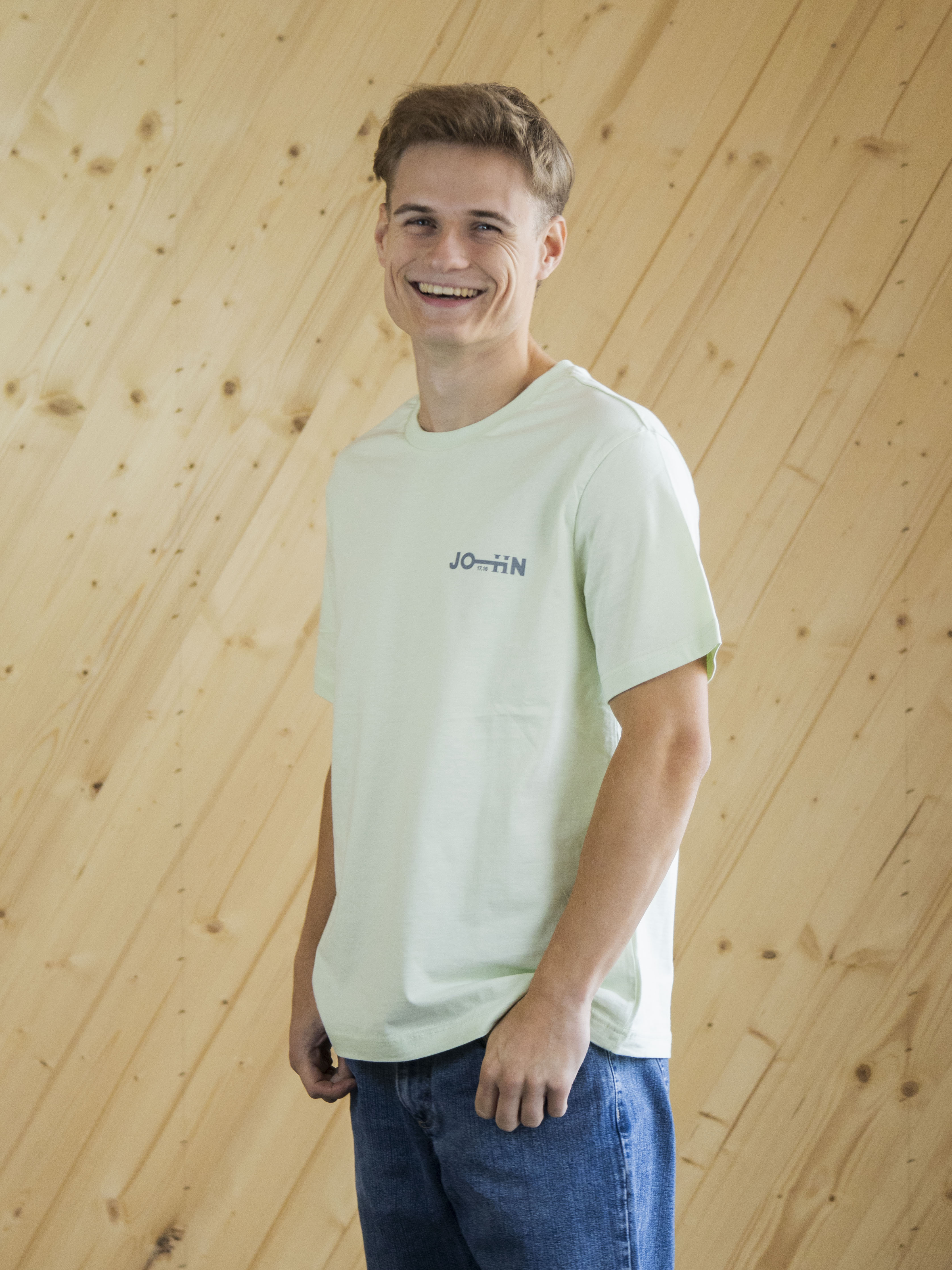 T-Shirt - NOT FROM THIS WORLD - Unisex