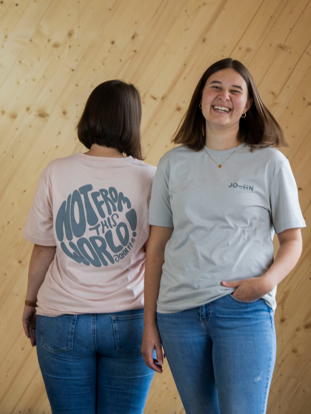 T-Shirt - NOT FROM THIS WORLD - Unisex