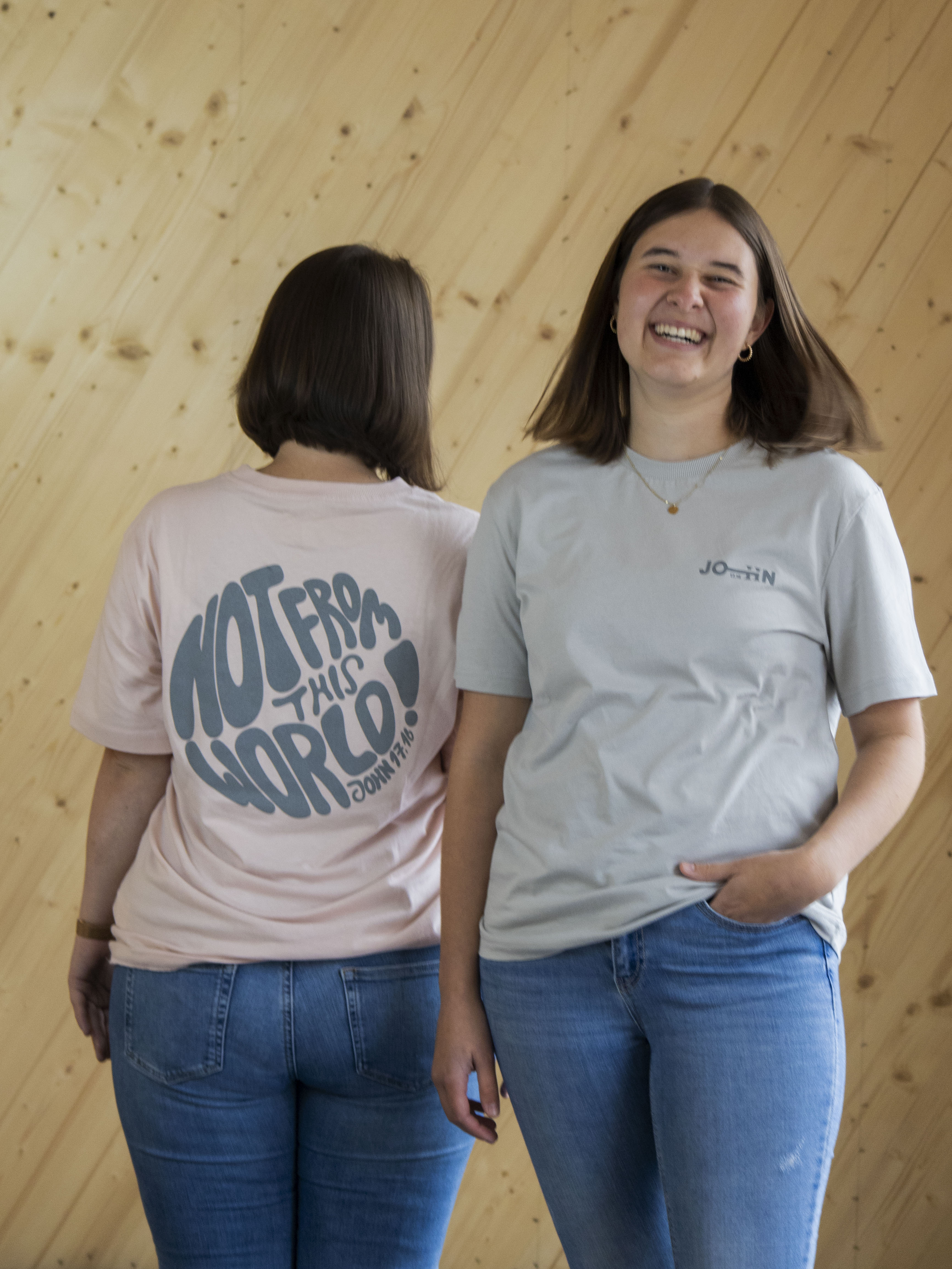 T-Shirt - NOT FROM THIS WORLD - Unisex